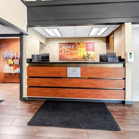 Red Lion Hotel Portland Airport Exterior foto